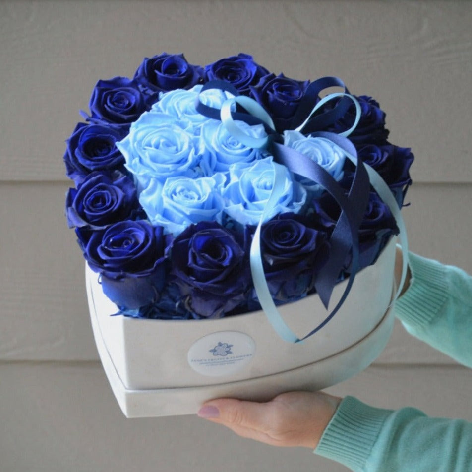 Blue Moon Bouquet (preserved roses)