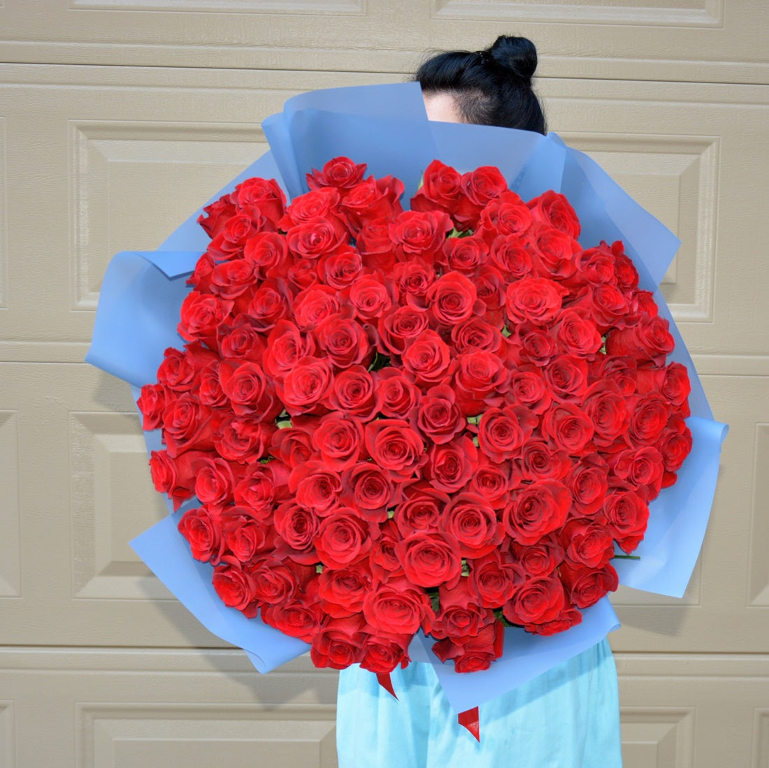 100 Red Roses Bouquet