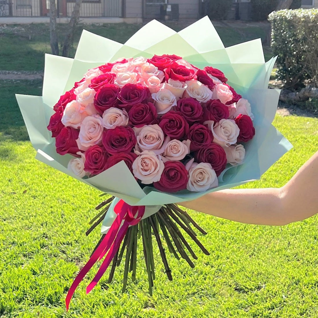 50 VIP Pink Premium Bouquet