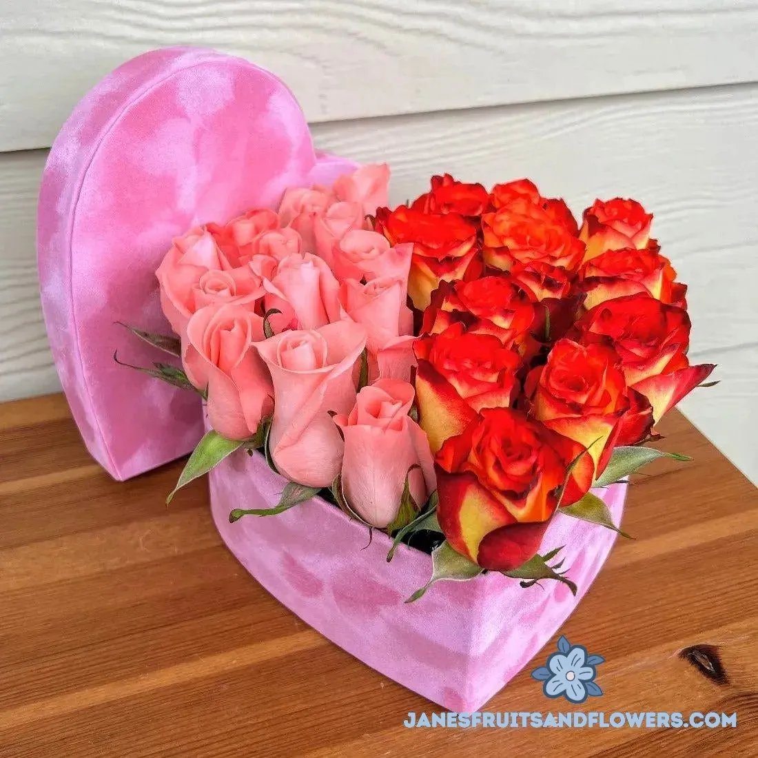 luxury Roses Heart Bouquet - Jane's Fruits And Flowers