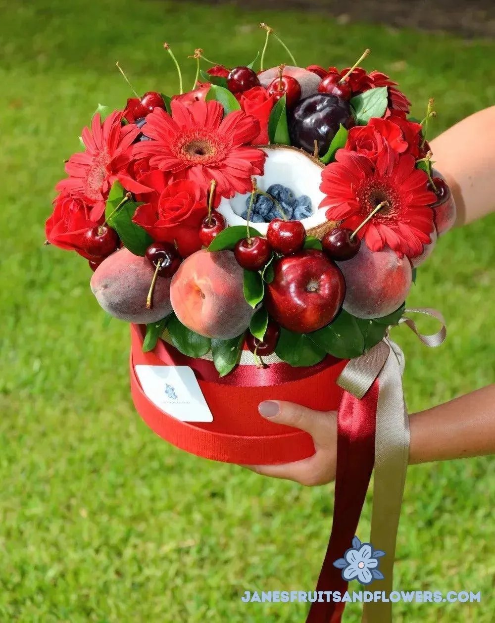 Naomi Bouquet - Jane's Fruits And Flowers