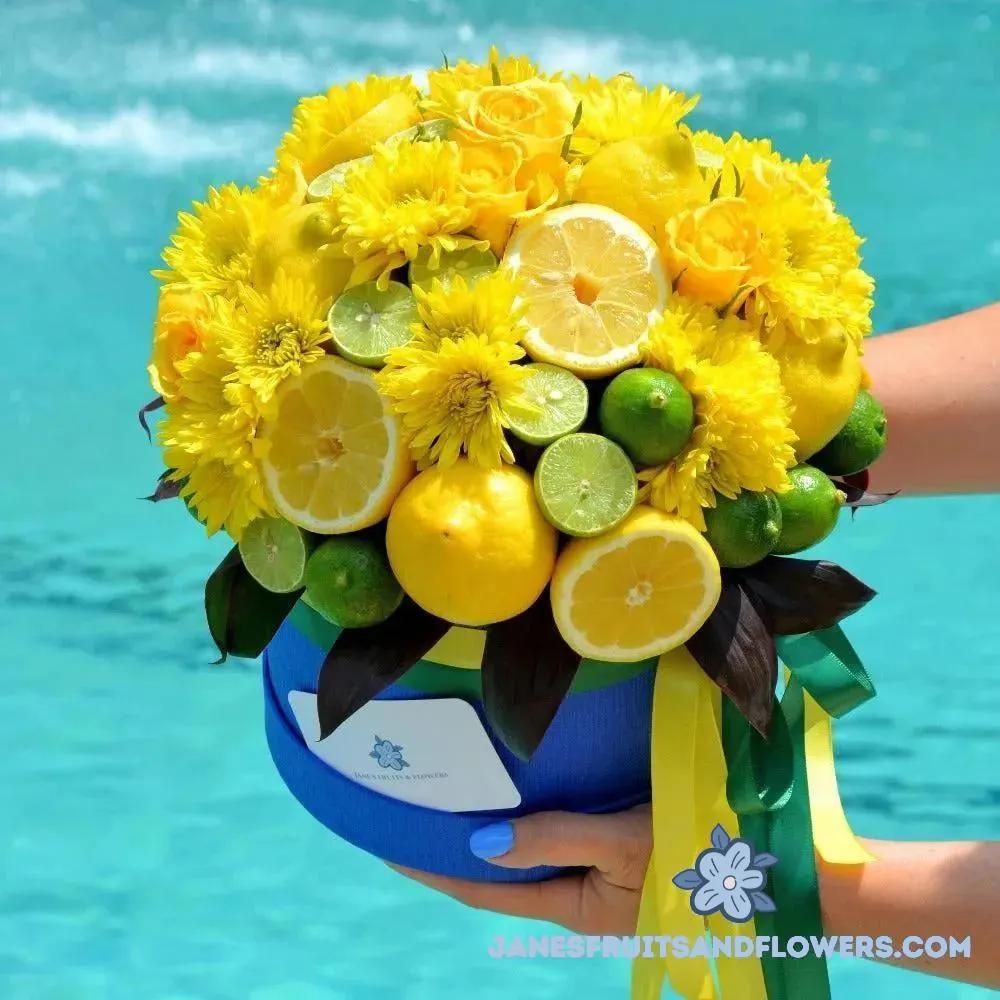 Smile Bouquet - Jane's Fruits And Flowers