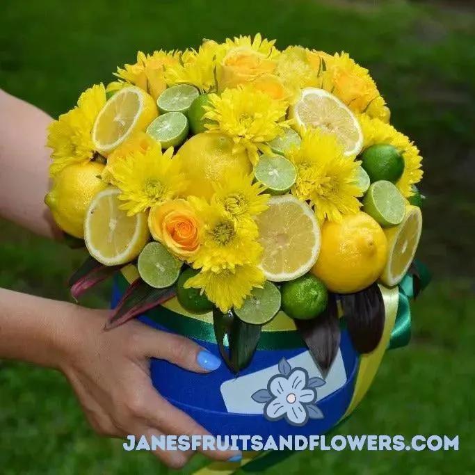 Smile Bouquet - Jane's Fruits And Flowers