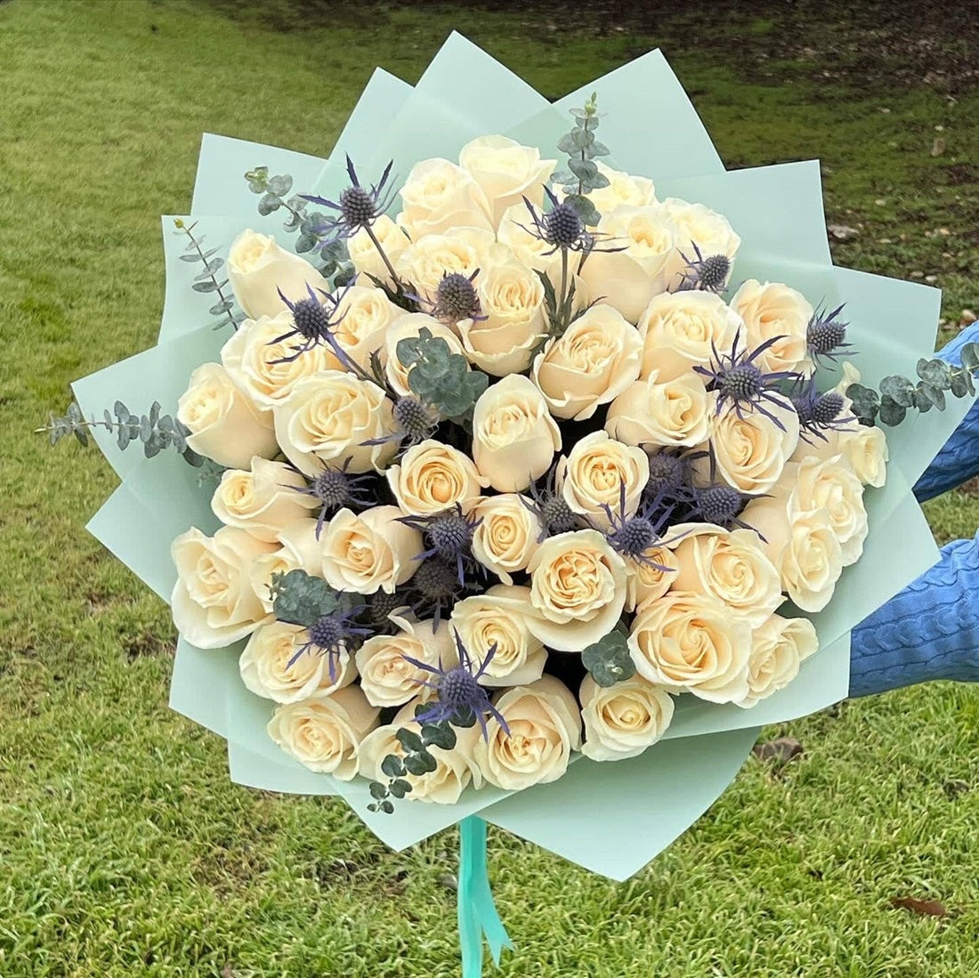 White Snow Roses Bouquet