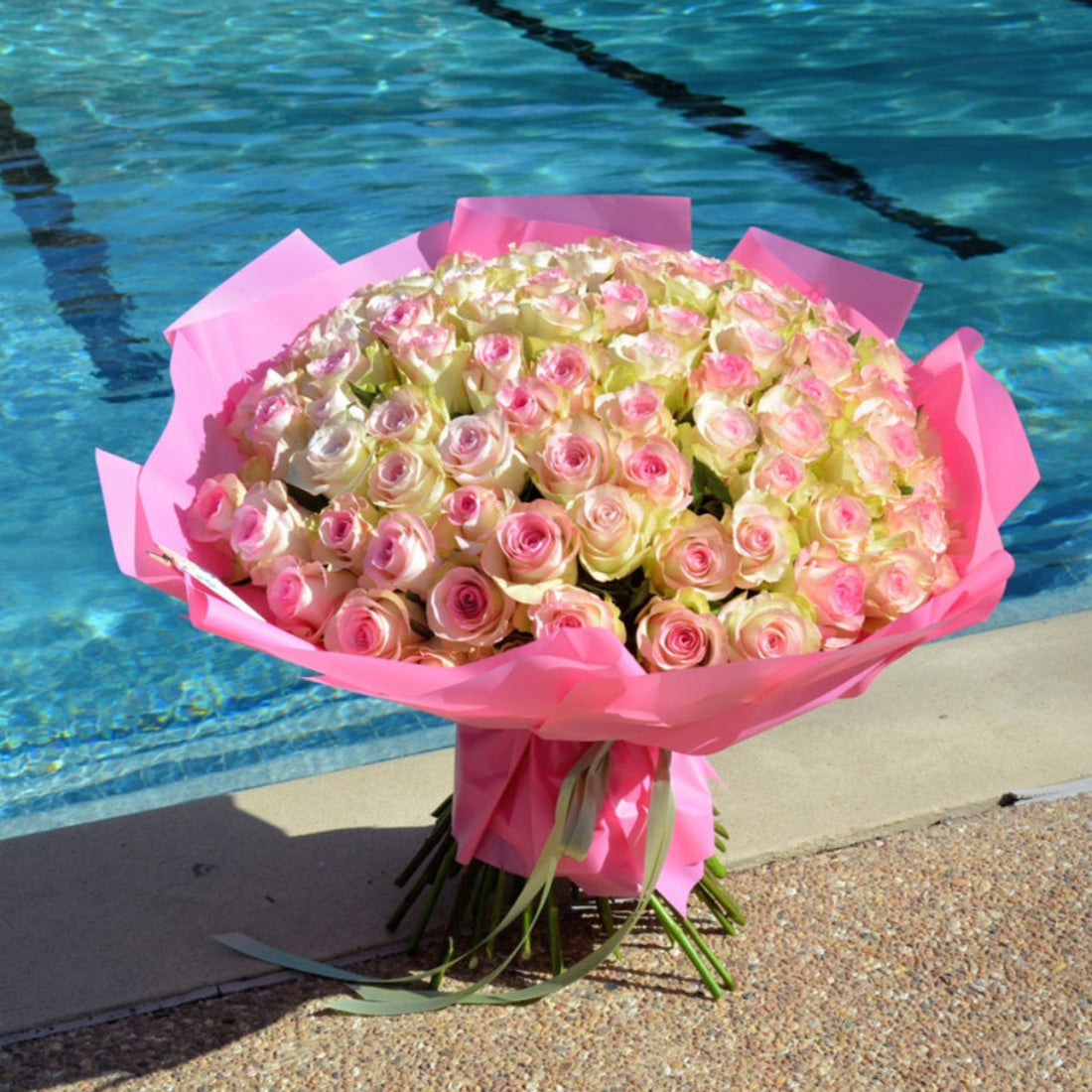 100 Pink Roses Bouquet