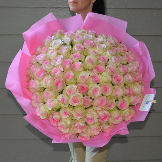 100 Pink Roses Bouquet