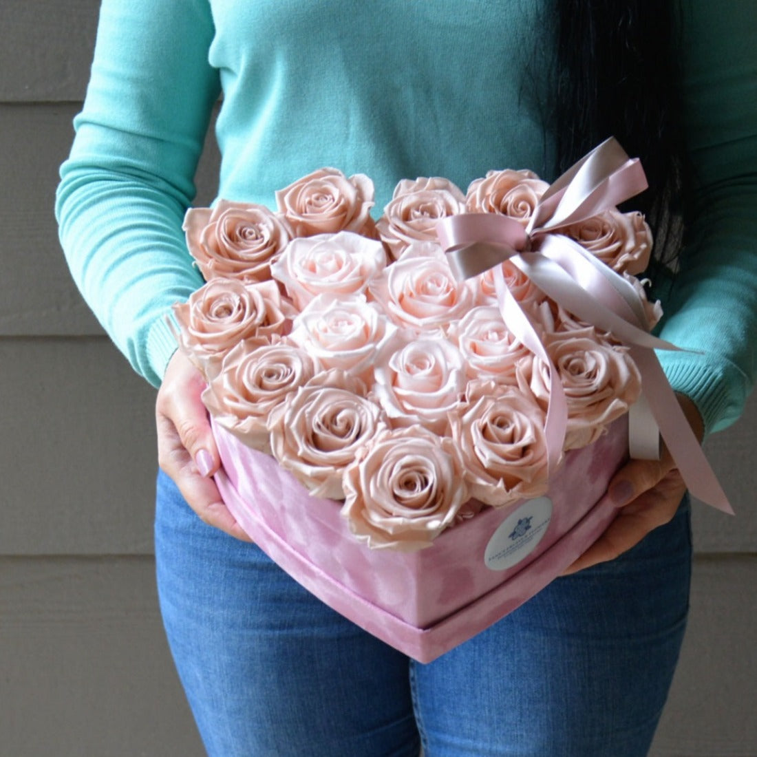 Pearl Champagne Bouquet (preserved roses)