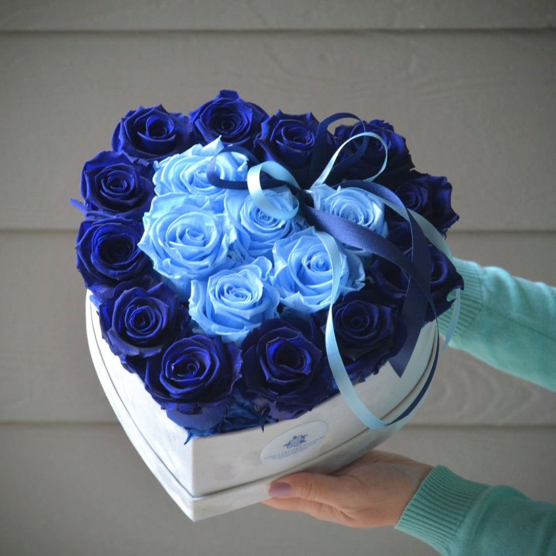 Blue Moon Bouquet (preserved roses)