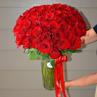 100 Red Roses Bouquet in a glass vase