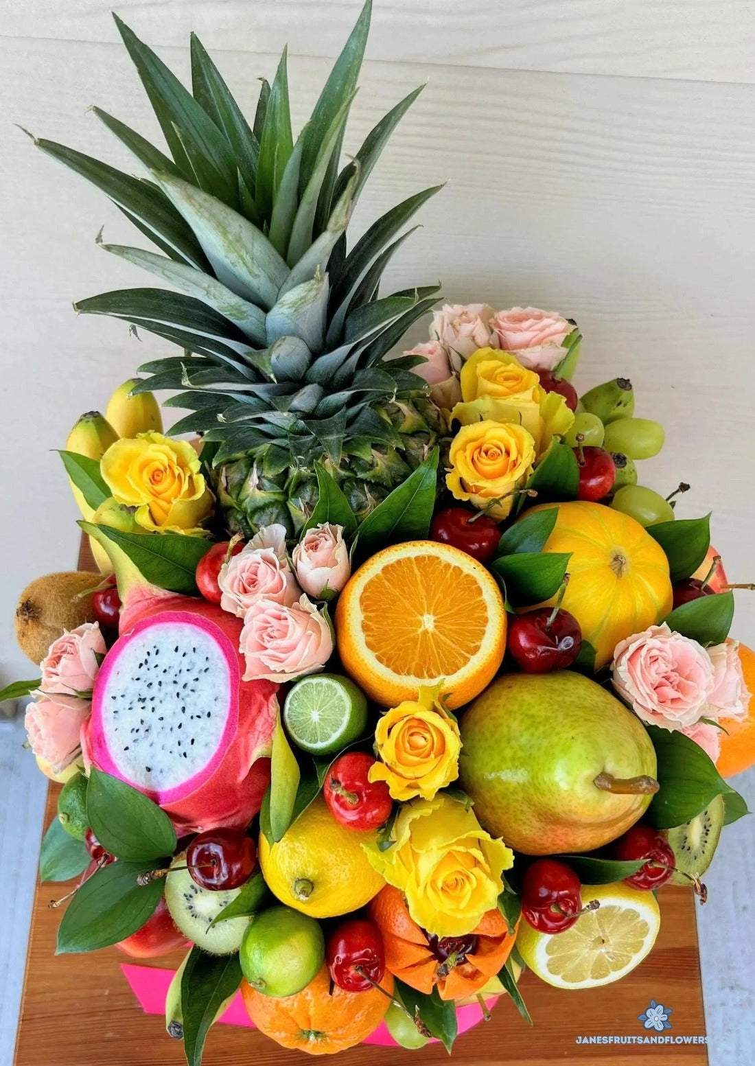 Aloha Pineapple Bouquet - Jane's Fruits And Flowers