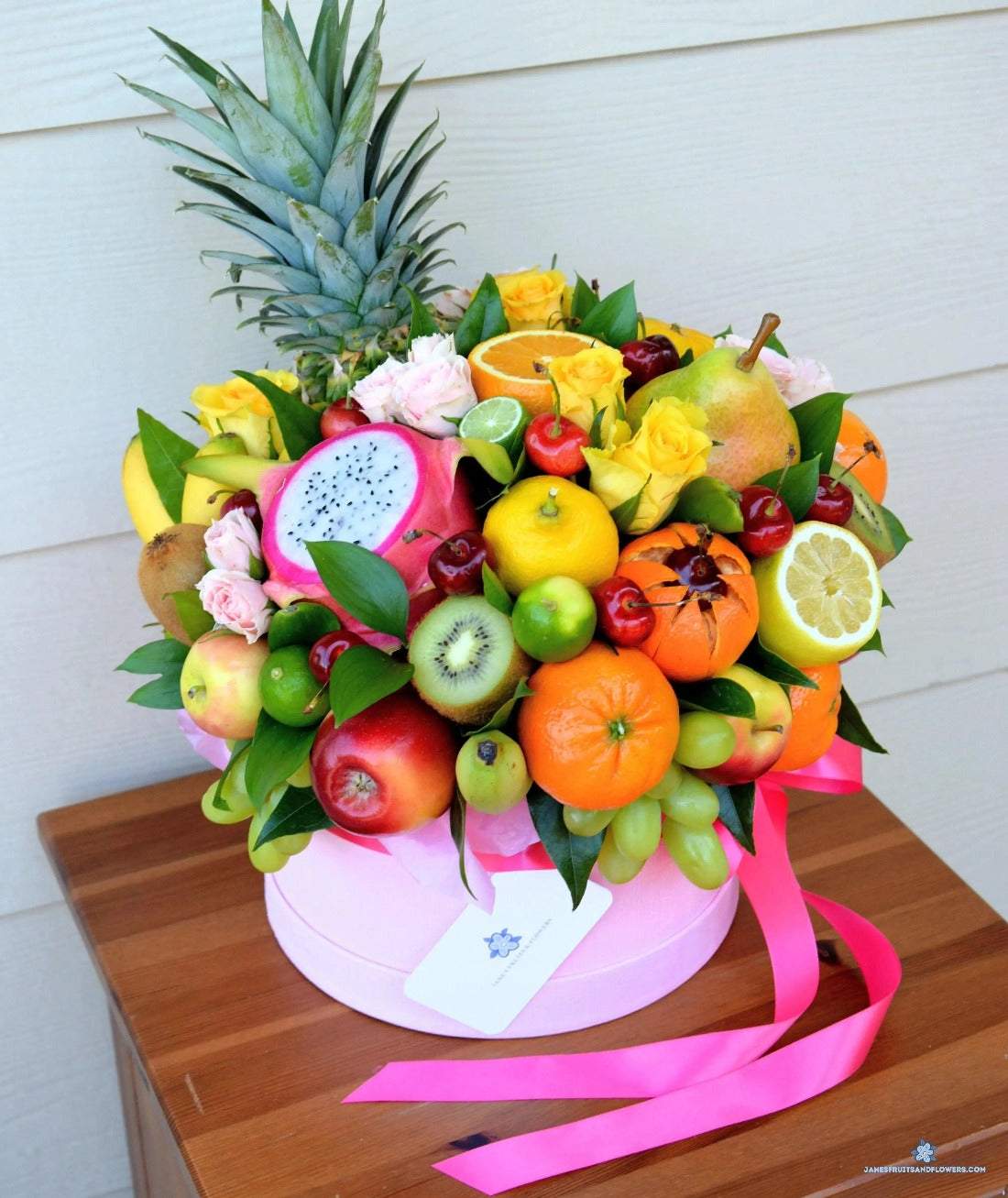 Aloha Pineapple Bouquet - Jane's Fruits And Flowers