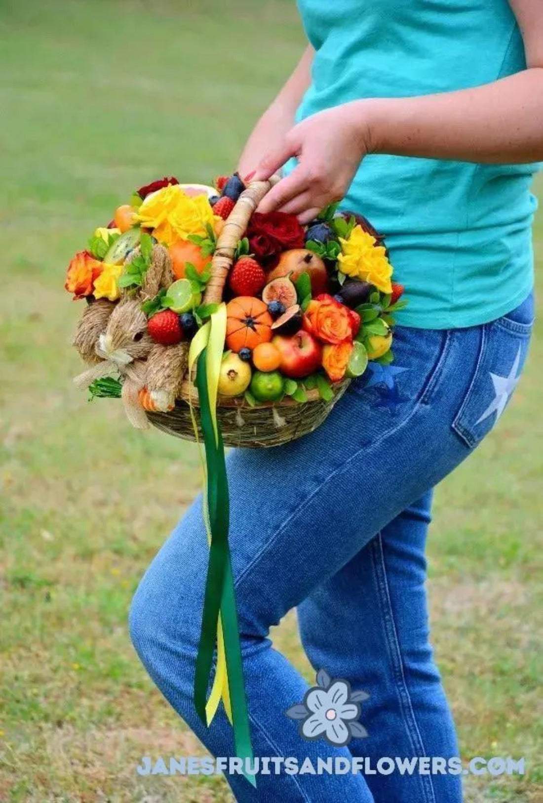 Fruit Basket - Jane's Fruits And Flowers
