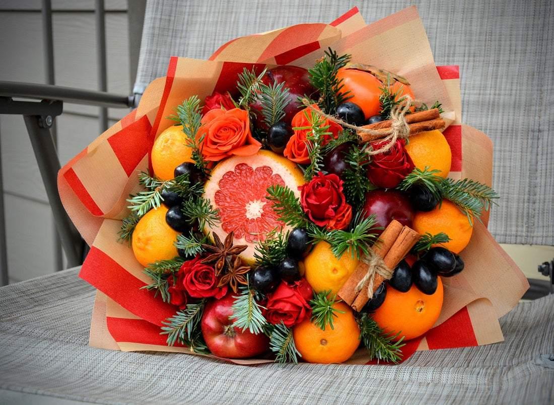 Miracle Christmas Bouquet - Janes Fruits and Flowers