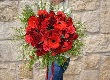 Red Christmas Bouquet - Janes Fruits and Flowers