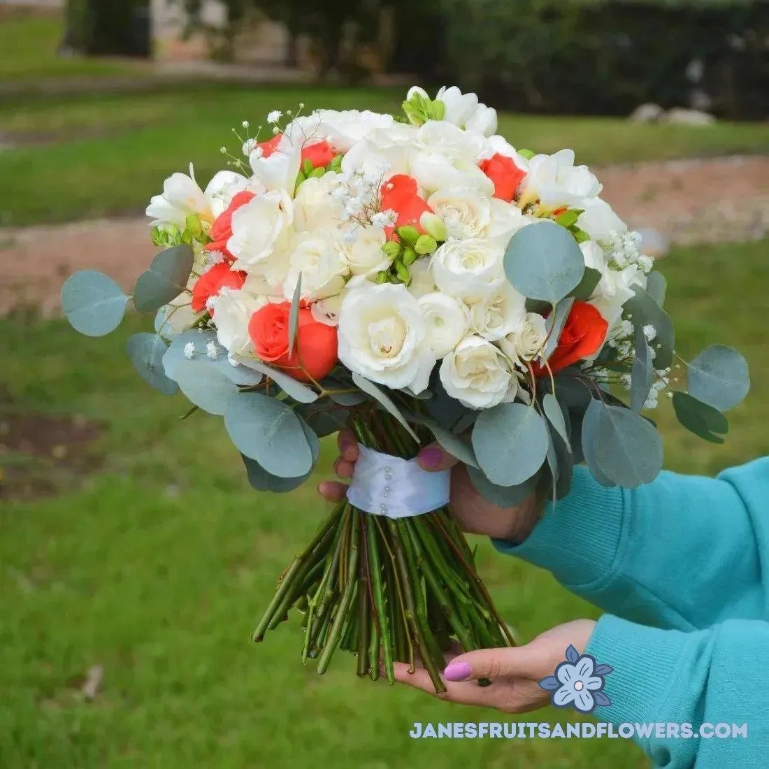 White, Orange Roses & Ranunculus Bouquet – Janes Fruits and Flowers